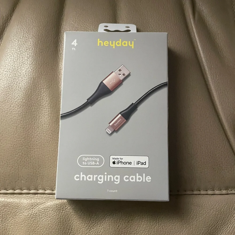 Heyday Rose Gold Charging Cable for iPhone and iPad Lightning To USB A NWT 4 Ft